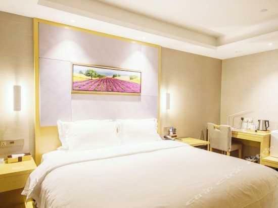 Lavande Hotel Taixing Jiangping Road Bagian luar foto